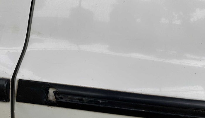 2016 Volkswagen Ameo HIGHLINE 1.2, Petrol, Manual, 83,810 km, Rear left door - Door visor damaged