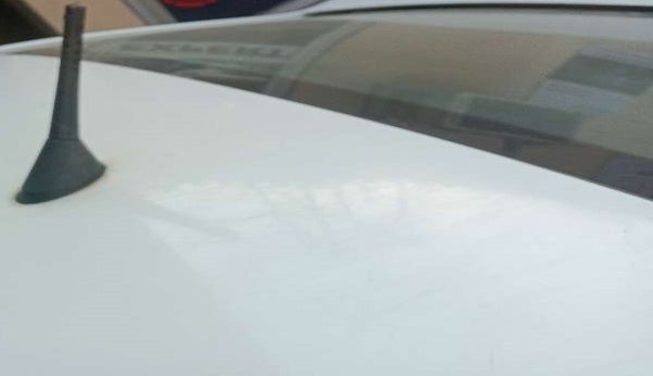 2016 Volkswagen Ameo HIGHLINE 1.2, Petrol, Manual, 83,810 km, Roof - Antenna has minor damage