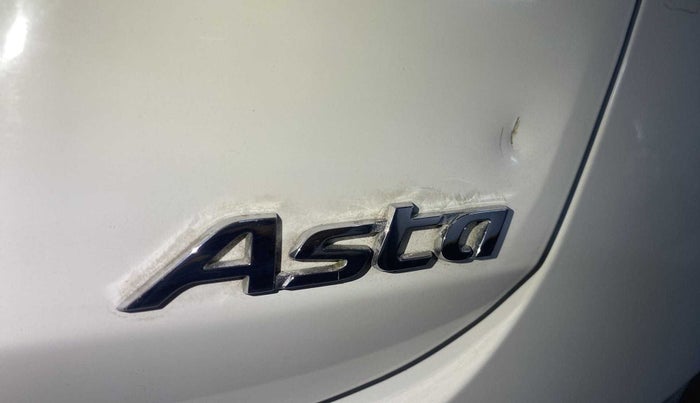 2022 Hyundai NEW I20 ASTA (O) 1.5 CRDI MT, Diesel, Manual, 3,701 km, Dicky (Boot door) - Slightly dented