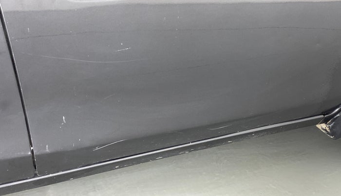 2019 Maruti Alto LXI CNG, CNG, Manual, 41,807 km, Driver-side door - Slightly dented