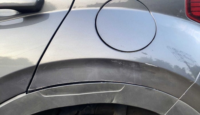 2020 Hyundai VENUE S+ 1.2, Petrol, Manual, 39,259 km, Left quarter panel - Cladding has minor damage