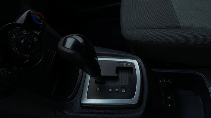 FORD FIESTA-Gear Lever