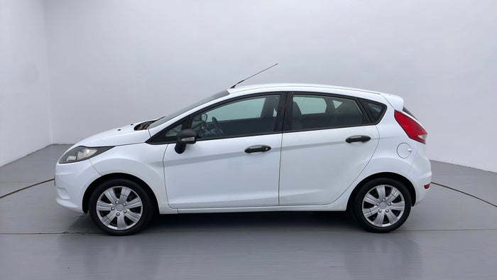 FORD FIESTA-Left Side View