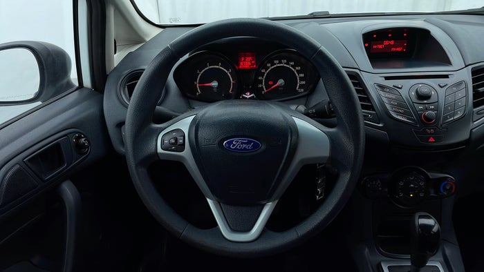 FORD FIESTA-Steering Wheel Close-up