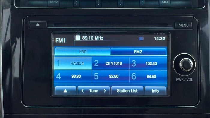 MITSUBISHI PAJERO-Infotainment System