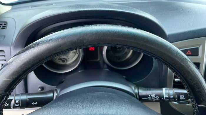 MITSUBISHI PAJERO-Steering Wheel Trim Faded