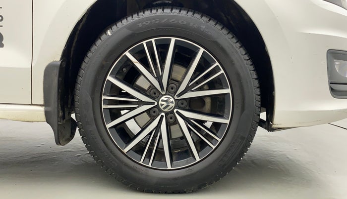 2017 Volkswagen Vento ALL STAR 1.6 MPI, Petrol, Manual, 62,666 km, Right Front Wheel
