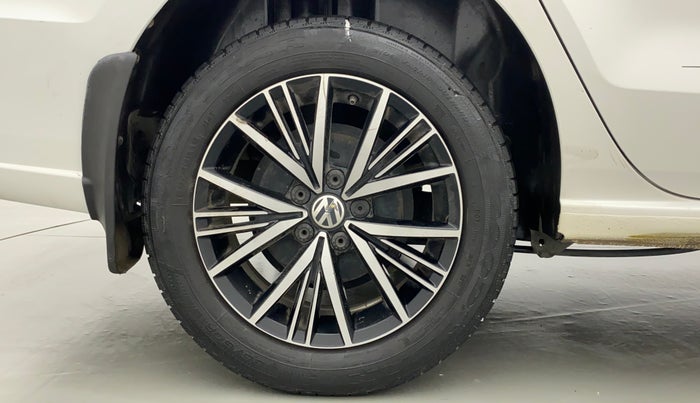 2017 Volkswagen Vento ALL STAR 1.6 MPI, Petrol, Manual, 62,666 km, Right Rear Wheel