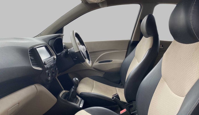 2019 Hyundai NEW SANTRO SPORTZ MT, Petrol, Manual, 19,750 km, Right Side Front Door Cabin