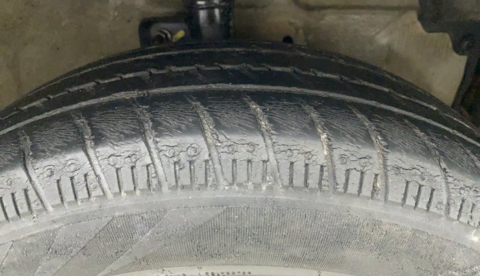 2016 Maruti Celerio ZXI AMT, Petrol, Automatic, 45,100 km, Right Front Tyre Tread