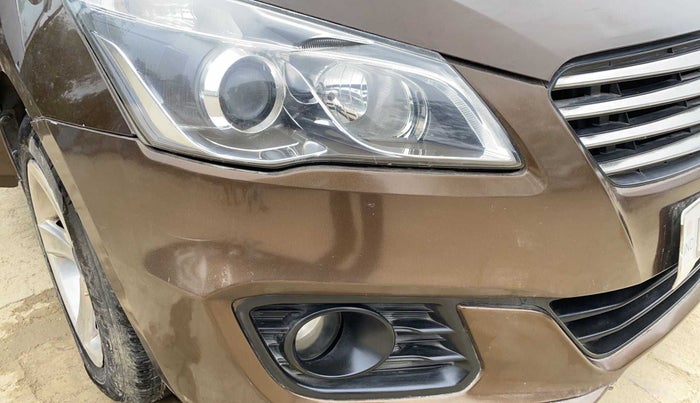 2017 Maruti Ciaz DELTA DIESEL 1.3, Diesel, Manual, 70,280 km, Right headlight - Headlight not working