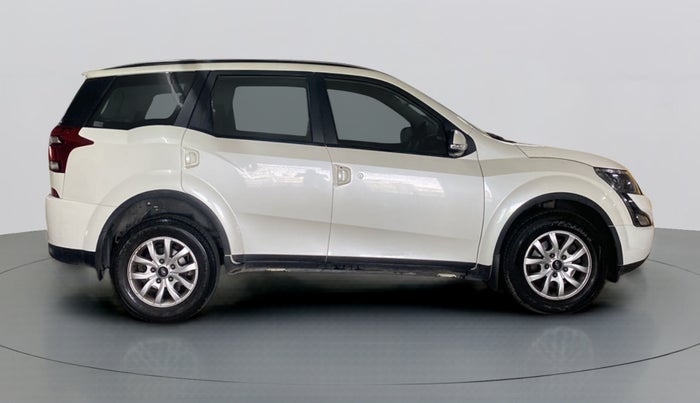 2020 Mahindra XUV500 W9, Diesel, Manual, 98,943 km, Right Side