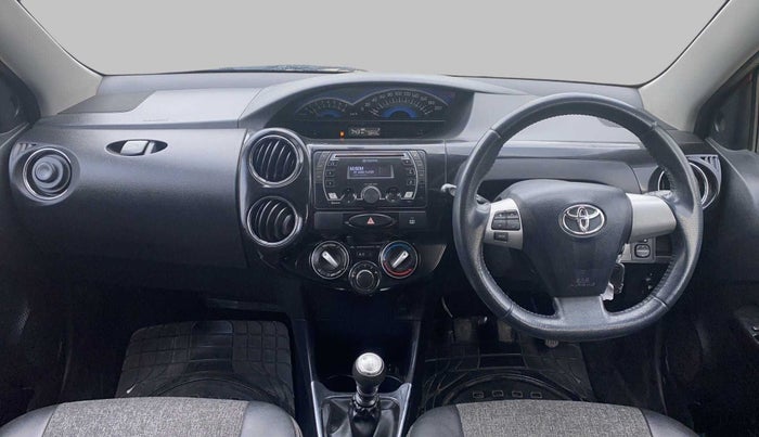 2015 Toyota Etios CROSS 1.4 VD, Diesel, Manual, 68,420 km, Dashboard