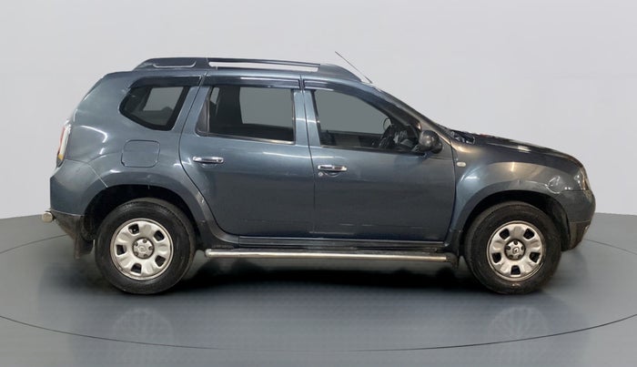 2015 Renault Duster 85 PS RXL, Diesel, Manual, 92,145 km, Right Side View