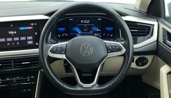 2022 Volkswagen VIRTUS TOPLINE TSI 1.0 MT, Petrol, Manual, 9,232 km, Steering Wheel Close Up