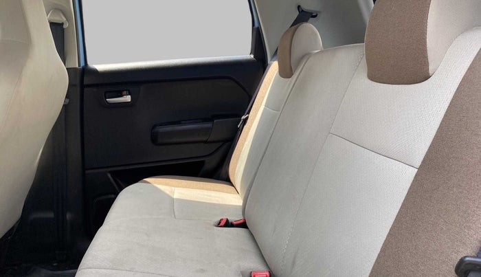 2019 Maruti New Wagon-R VXI 1.2, Petrol, Manual, 1,901 km, Right Side Rear Door Cabin