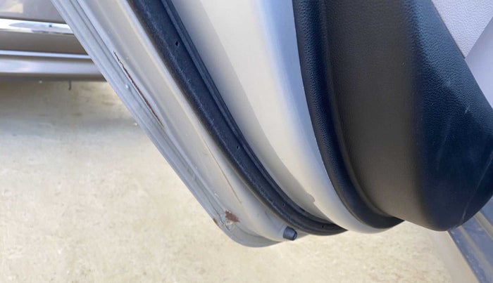 2015 Hyundai Grand i10 SPORTZ 1.2 KAPPA VTVT, Petrol, Manual, 30,152 km, Rear left door - Slight discoloration