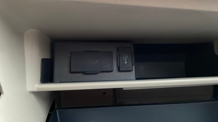 MITSUBISHI PAJERO-USB Player