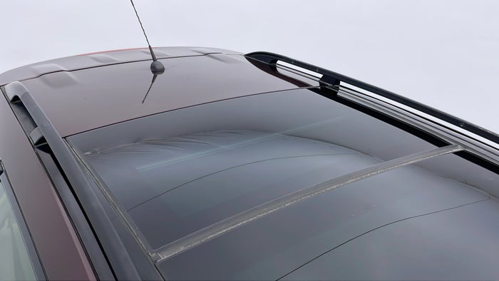 NISSAN MURANO-Roof Faded