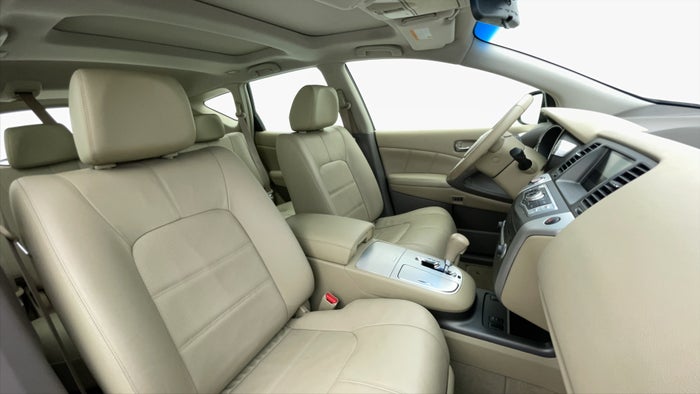 NISSAN MURANO-Right Side Front Door Cabin View