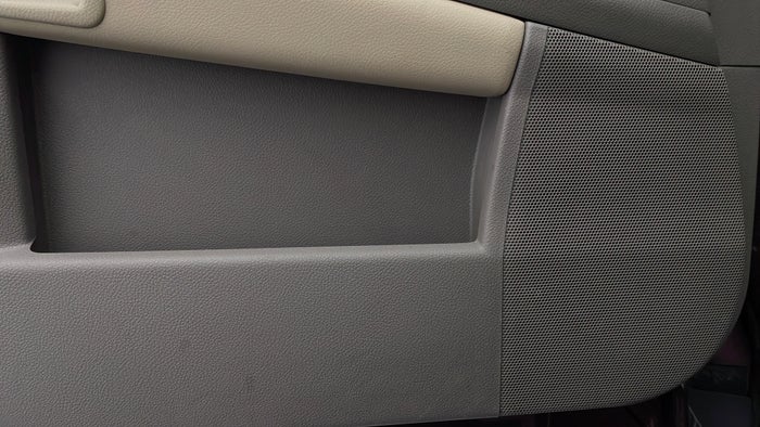 NISSAN MURANO-Speakers