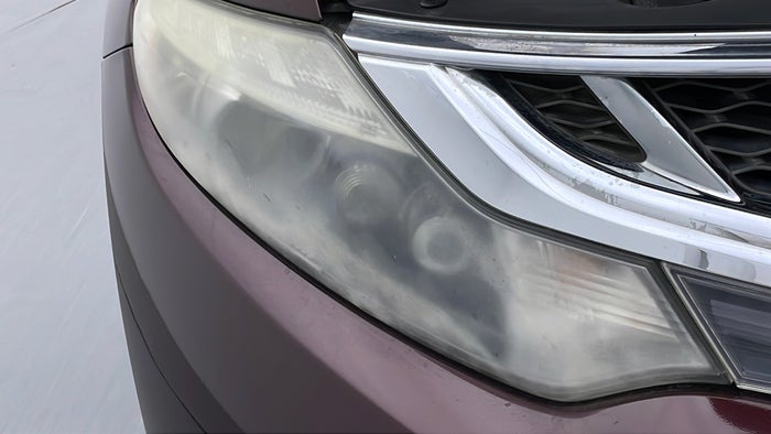 NISSAN MURANO-Head Light RHS Fading