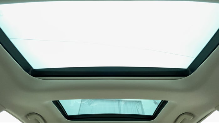 NISSAN MURANO-Interior Sunroof/Moonroof