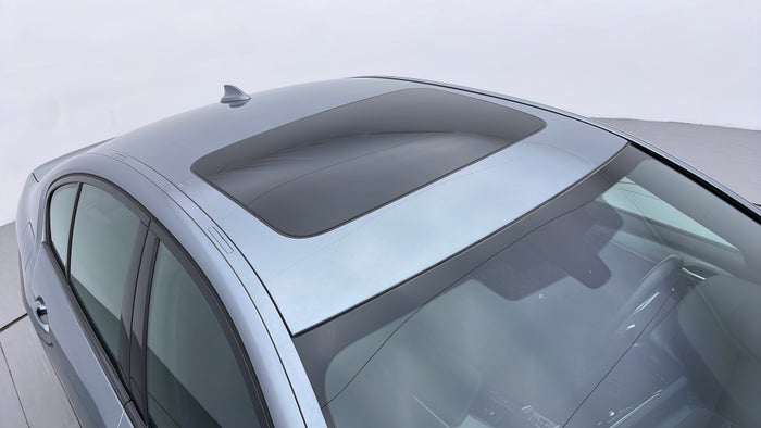 BMW 520I-Roof/Sunroof View
