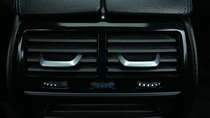 BMW 520I-Rear AC Vents