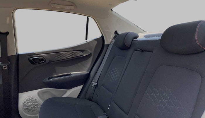 2020 Hyundai AURA SX+ 1.0 TURBO GDI MT, Petrol, Manual, 882 km, Right Side Rear Door Cabin
