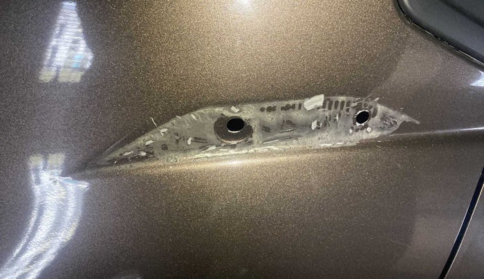 2021 Datsun Redi Go T(O) 1.0, Petrol, Manual, 9,618 km, Left fender - Cladding has minor damage