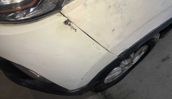 2016 Mahindra Kuv100 K8 D 6 STR, Diesel, Manual, 67,974 km, Front bumper - Paint has minor damage