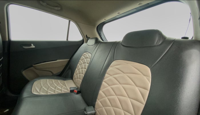2014 Hyundai Grand i10 SPORTZ 1.2 KAPPA VTVT, Petrol, Manual, 77,919 km, Right Side Rear Door Cabin