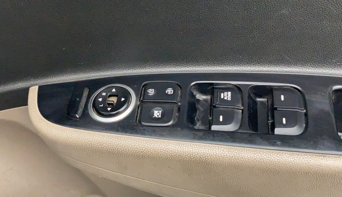 2014 Hyundai Grand i10 SPORTZ 1.2 KAPPA VTVT, Petrol, Manual, 77,919 km, Right front window switch / handle - Child Switch not working for windows