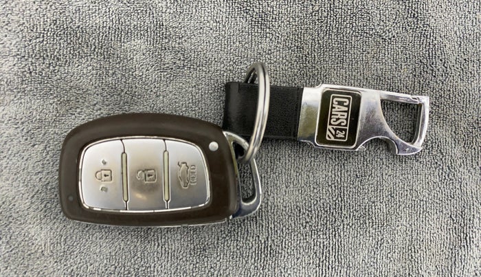 2014 Hyundai Grand i10 SPORTZ 1.2 KAPPA VTVT, Petrol, Manual, 77,919 km, Key Close Up