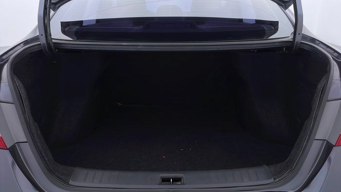 NISSAN SENTRA-Boot Inside View