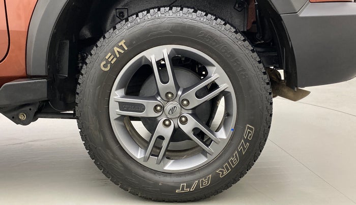 2022 Mahindra Thar LX HT PETROL 4WD MT, Petrol, Manual, 6,721 km, Left Rear Wheel