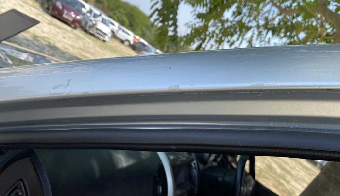 2014 Mahindra XUV500 W8, Diesel, Manual, 86,014 km, Left A pillar - Minor scratches