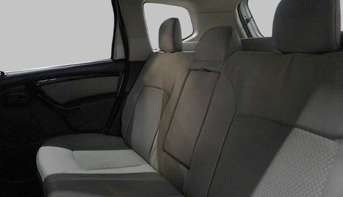 2015 Renault Duster 85 PS RXL, Diesel, Manual, 85,568 km, Right Side Rear Door Cabin