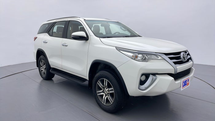 2018 TOYOTA FORTUNER-Right Front Diagonal (45- Degree) View