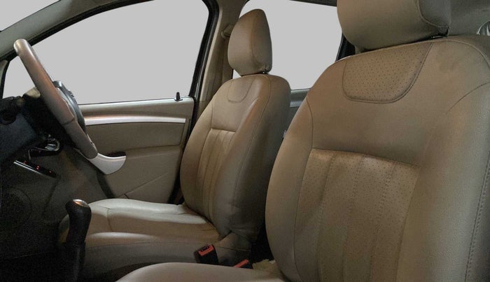 2016 Nissan Terrano XL (D), Diesel, Manual, 29,893 km, Right Side Front Door Cabin