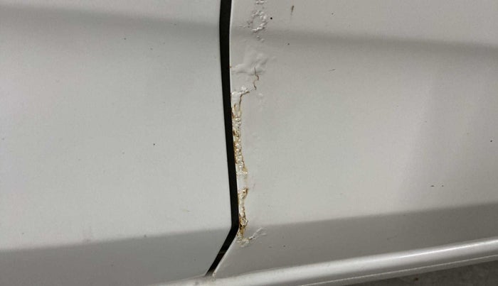 2019 Honda Amaze 1.2L I-VTEC E, Petrol, Manual, 74,738 km, Driver-side door - Slightly rusted