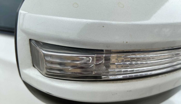 2017 Maruti Vitara Brezza ZDI PLUS, Diesel, Manual, 81,709 km, Right rear-view mirror - Indicator light has minor damage