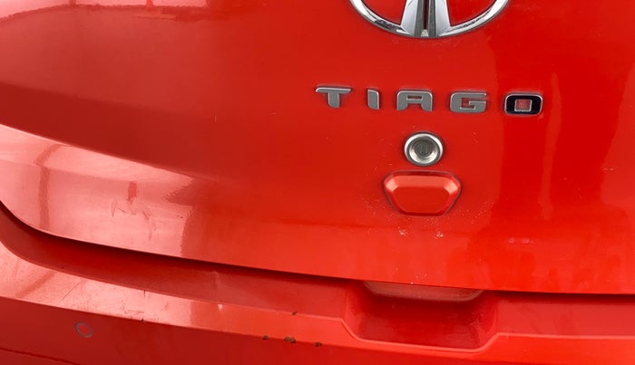 2021 Tata Tiago XE PETROL, Petrol, Manual, 25,399 km, Dicky (Boot door) - Minor scratches