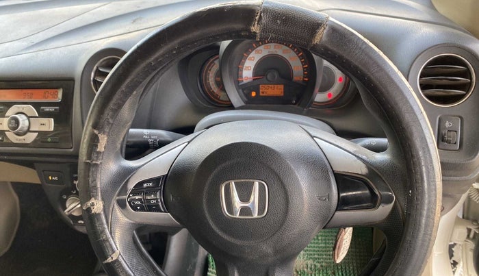 2014 Honda Brio S MT, Petrol, Manual, 50,437 km, Steering wheel - Steering cover is minor torn