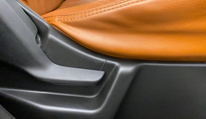 2019 Maruti New Wagon-R VXI 1.0, Petrol, Manual, 33,412 km, Driver Side Adjustment Panel