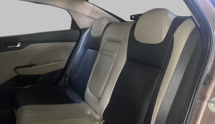 2019 Hyundai Verna 1.6 VTVT SX + AT, Petrol, Automatic, 47,944 km, Right Side Rear Door Cabin