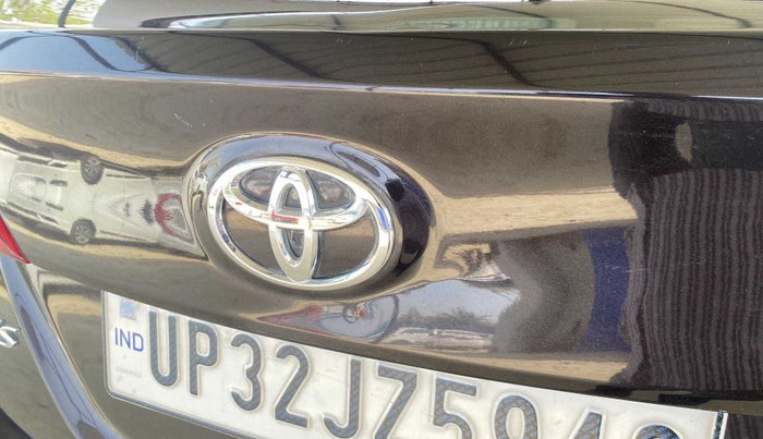 2018 Toyota YARIS V CVT, Petrol, Automatic, 21,551 km, Dicky (Boot door) - Slightly dented