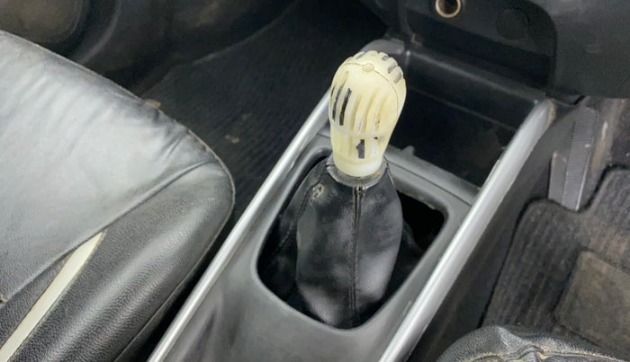 2016 Maruti Baleno SIGMA PETROL 1.2, Petrol, Manual, 58,515 km, Gear lever - Boot cover slightly torn