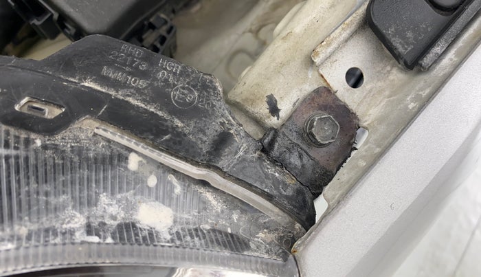 2016 Maruti Baleno SIGMA PETROL 1.2, Petrol, Manual, 58,515 km, Left headlight - Clamp has minor damage